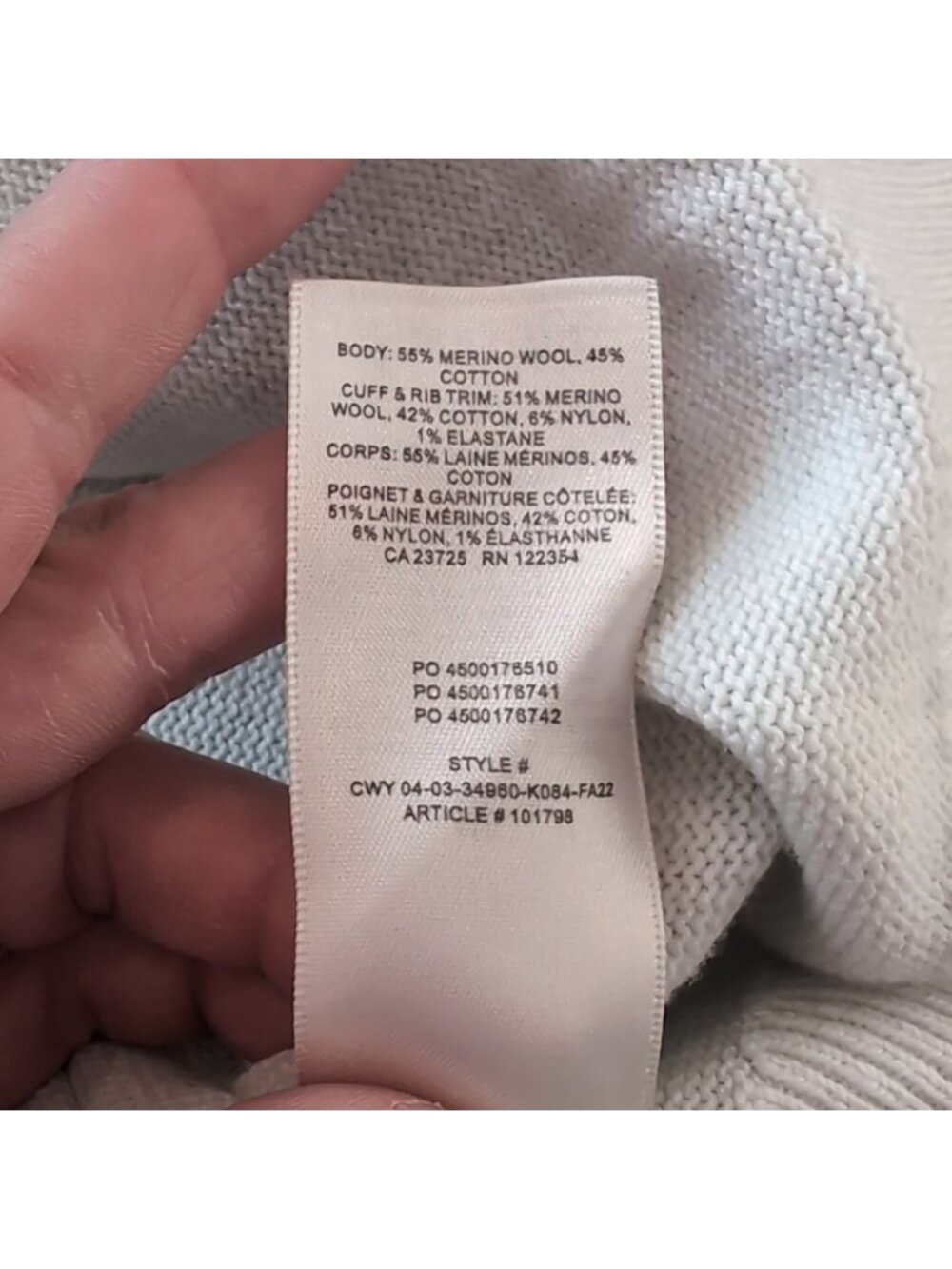 Aritzia Wilfred Clara V Neck Sweater - Picture 8 of 8